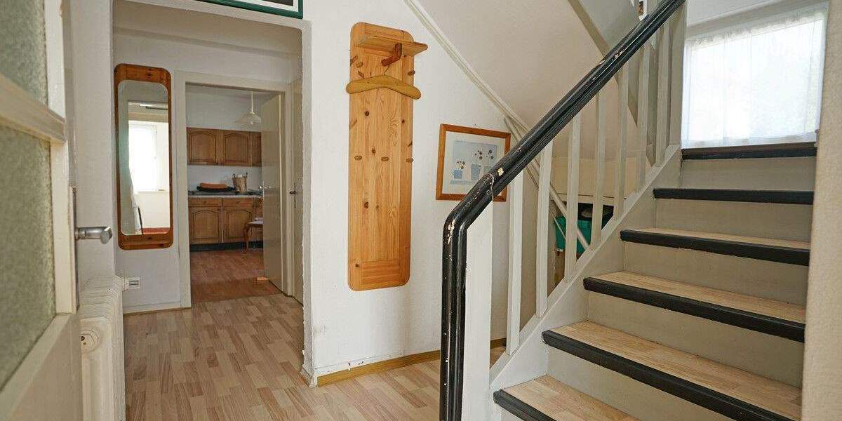 Mehrfamilienhaus, Wohnhaus Kaufungen / Oberkaufungen Oberkaufungen - 7 Zimmer, 202 m&sup2;, 280.000&euro; | Angebot:25771224