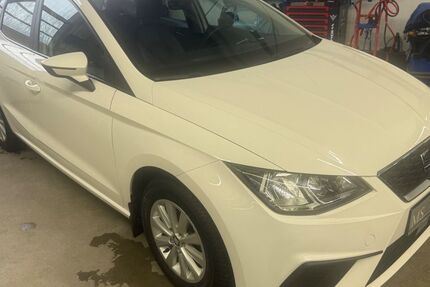 Seat Ibiza 62.000 km 8.985 &euro; Lübeck 23556