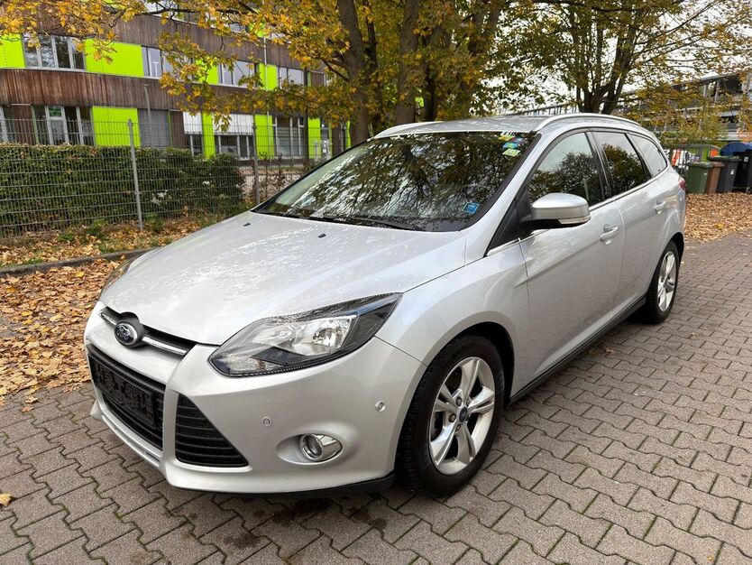 Ford Focus 196.000 km 4.499 € Lübeck 23560
