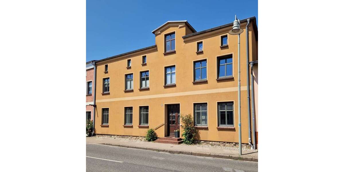 Haus zum Kaufen in Tessin 387.500 € 275.67 m² 16 zimmer