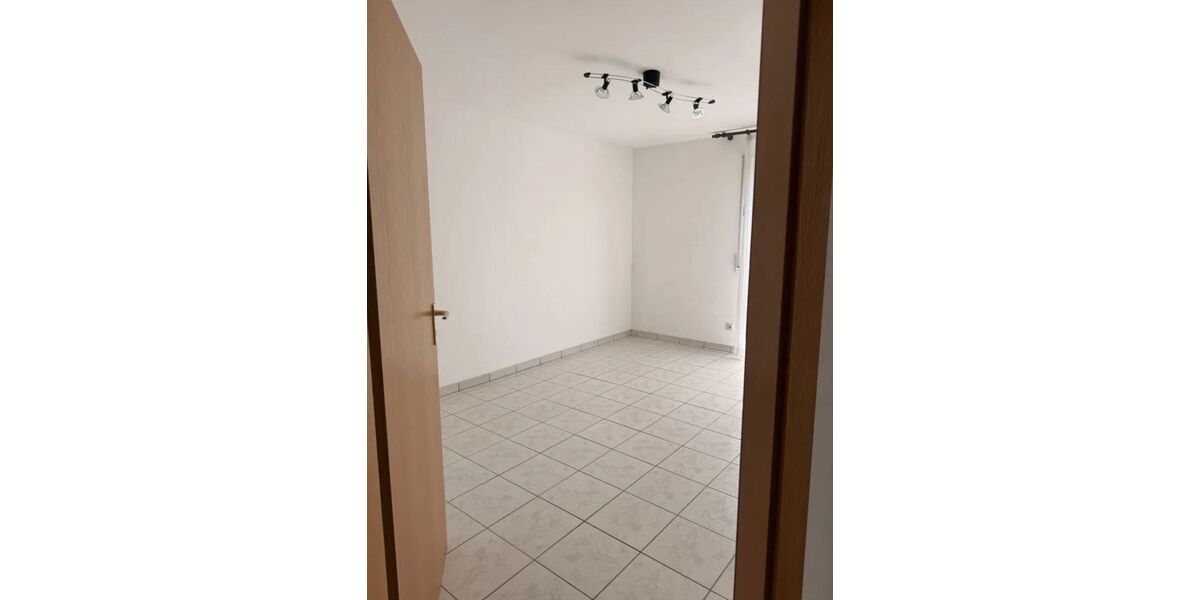 Gepflegte 3-Zimmer-Erdgeschosswohnung mit Garten, Balkon & Tiefgaragenstellplatz in Rutesheim – - Appartement Rutesheim Heuweg | Angebot:27250473
