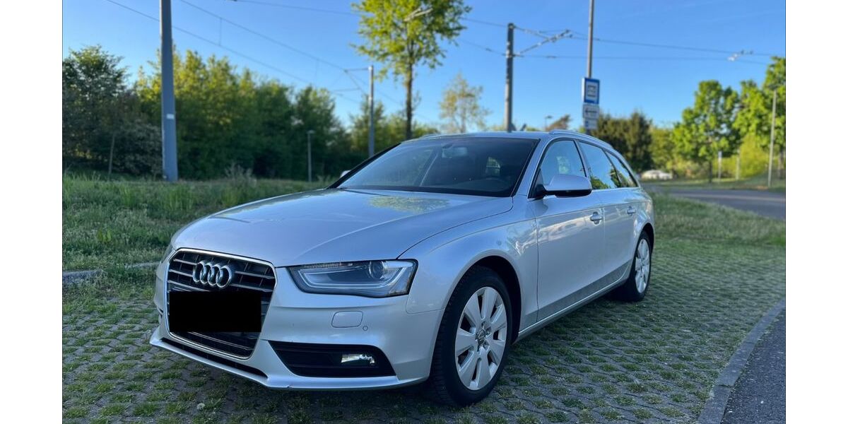 Audi A4 213.500 km 9.500 &euro; Karlsruhe 76137
