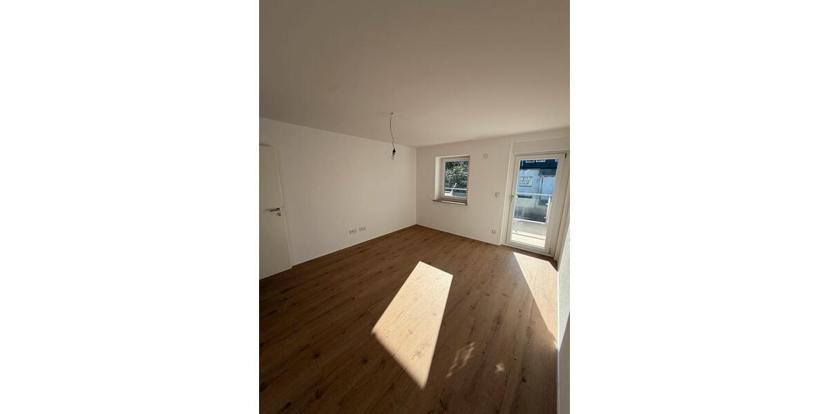 Reihenhaus Stuttgart Stuttgart-West - 6 Zimmer, 158 m&sup2;, 2.600&euro; | Angebot:26074634