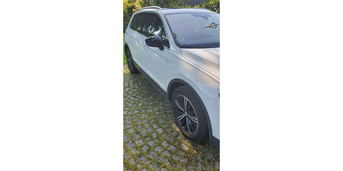 VW Tiguan 129.000 km 19.500 &euro; Aukrug 24613