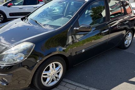 Renault Clio 84.900 km 3.500 &euro; Lüdenscheid 58515