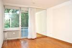 Lichtdurchflutet: Helle 3-Zimmer-Wohnung mit EBK, Sonnenbalkon, Garage und Lift!