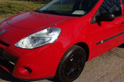 Renault Clio 73.150 km 3.999 &euro; Lorsch 64653