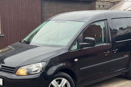 VW Caddy 194.000 km 7.600 € Duisburg 47179