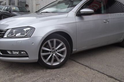 VW Passat 88.200 km 11.999 € Berlin 12277