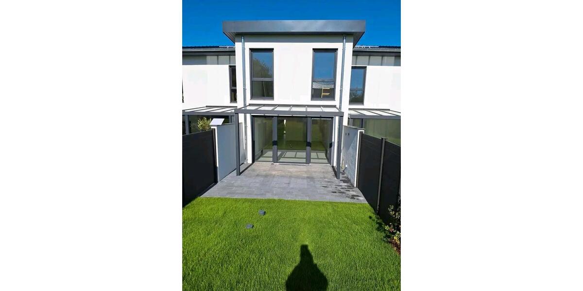 Schönes, geräumiges Haus mit 3 Zimmern 3 zimmer