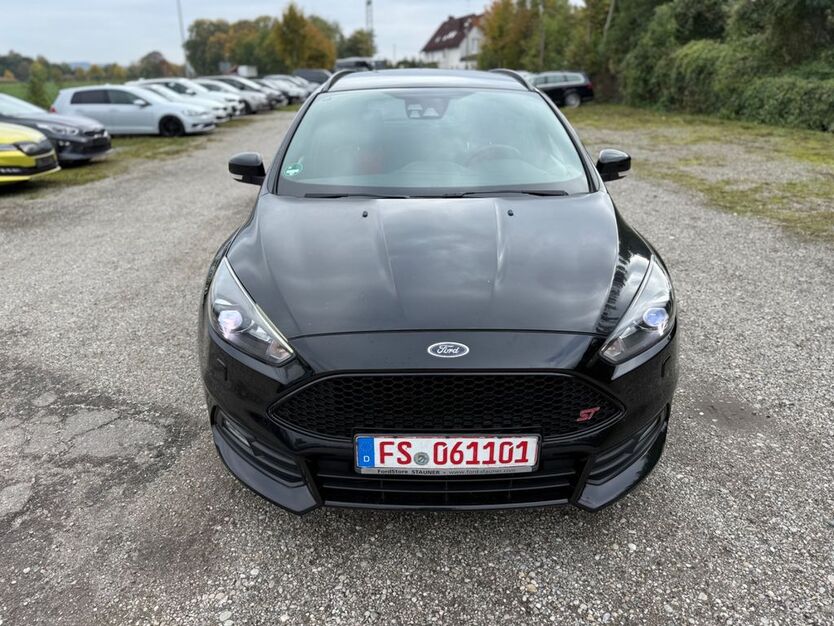 Ford Focus 153.000 km 11.950 € Moosburg 85368