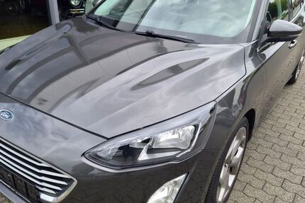 Ford Focus 143.650 km 8.690 &euro; Ehringshausen 35630