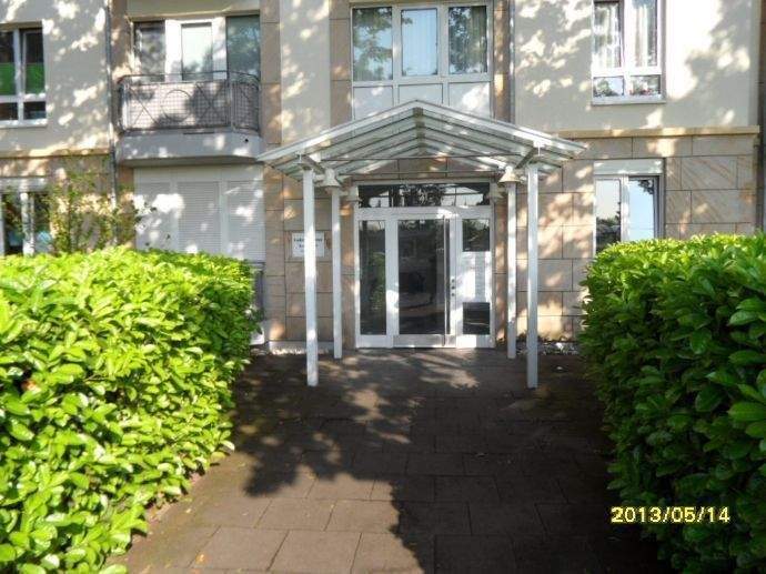 in zentraler Lage von Bonn, freundliche 2 Zimmerwohnung mit Balkon mit Personenaufzug plus TG - Stellplatz 2 zimmer