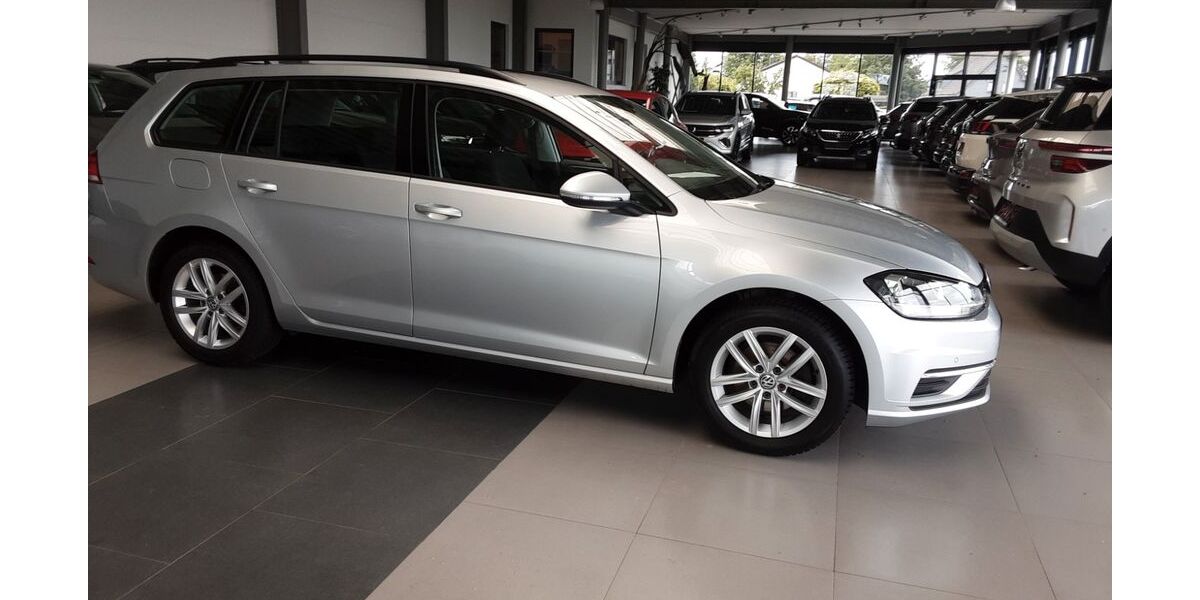 VW Golf 119.200 km 12.390 &euro; Monschau (bei Aachen) 52156