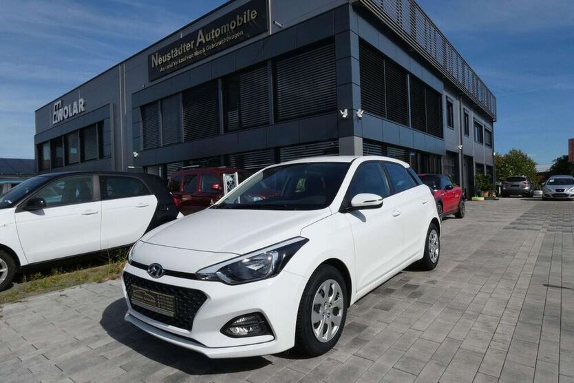 i20