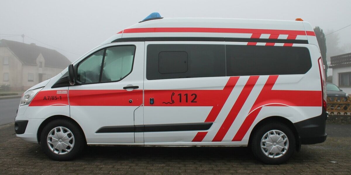 Ford Transit Custom 350 L2 KTW Krankentransportwagen 275.157 km 11.950 &euro; Badem 54657