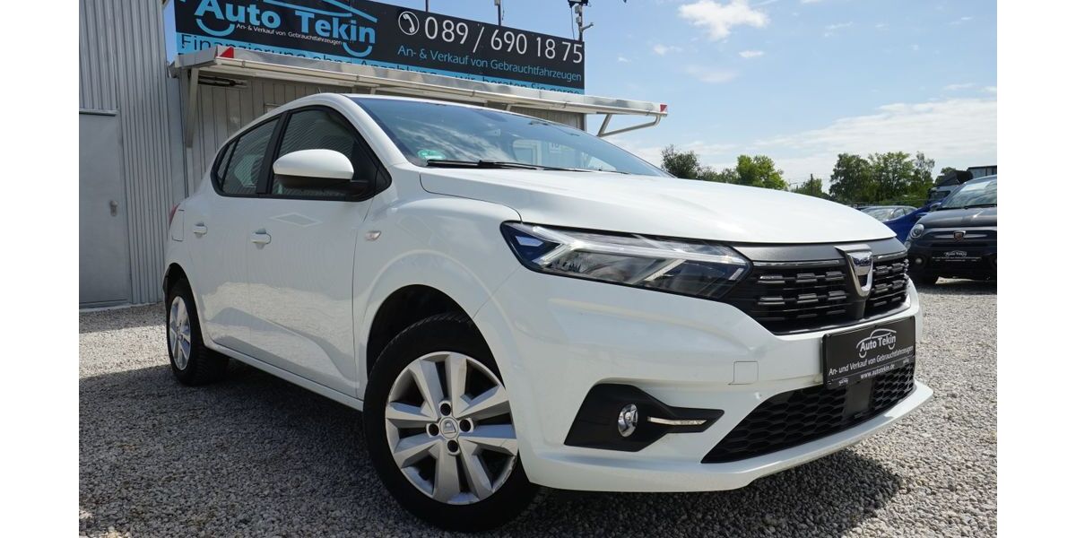 Dacia Sandero 23.777 km 13.950 &euro; München 81829
