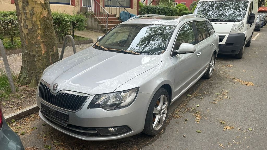 Skoda Superb 130.000 km 5.900 &euro; Ludwigsfelde 14974