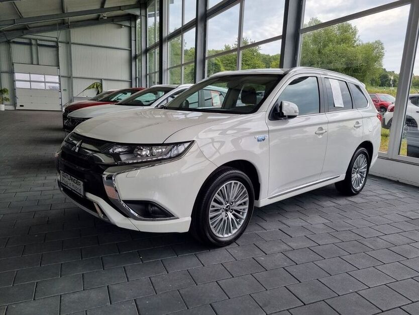 Plug-in Hybrid Outlander