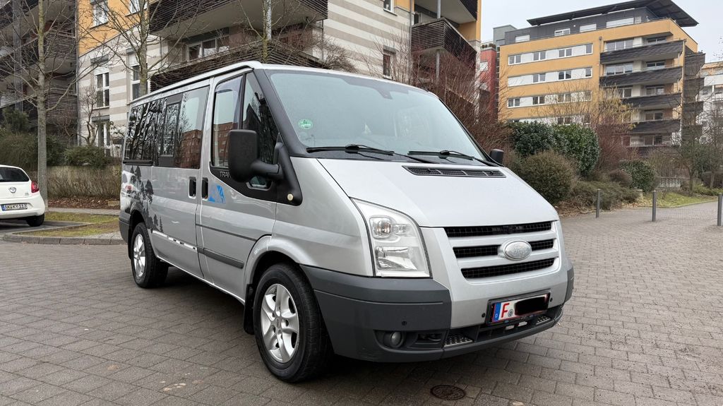 Ford Transit 211.943 km 9.390 &euro; Frankfurt am Main 60486
