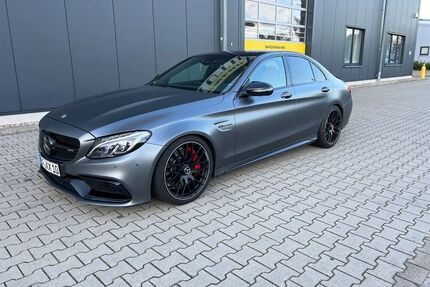 Mercedes C 63 AMG