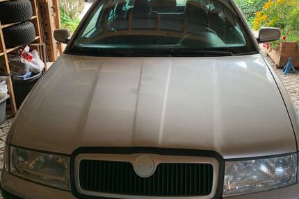 Skoda Octavia 330.000 km 2.000 &euro; Suhl 98529