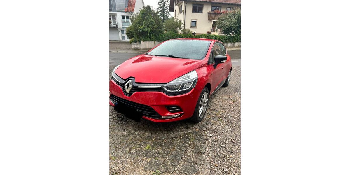 Renault Clio 215.500 km 4.499 &euro; Donaueschingen 78166