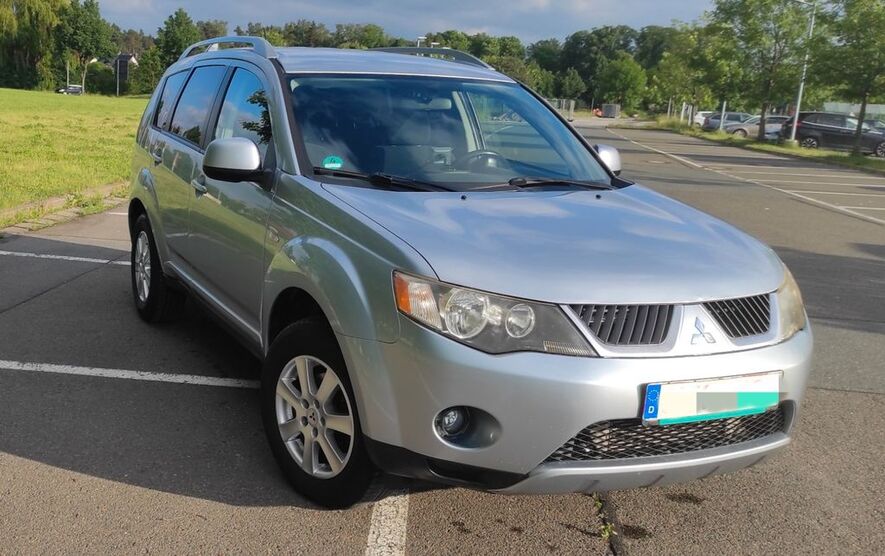 Mitsubishi Outlander 253.253 km 3.300 € Hermsdorf 07629