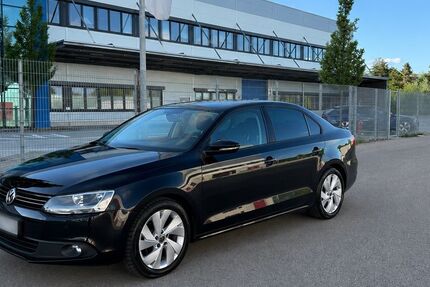 VW Jetta 170.000 km 6.200 &euro; München 81735