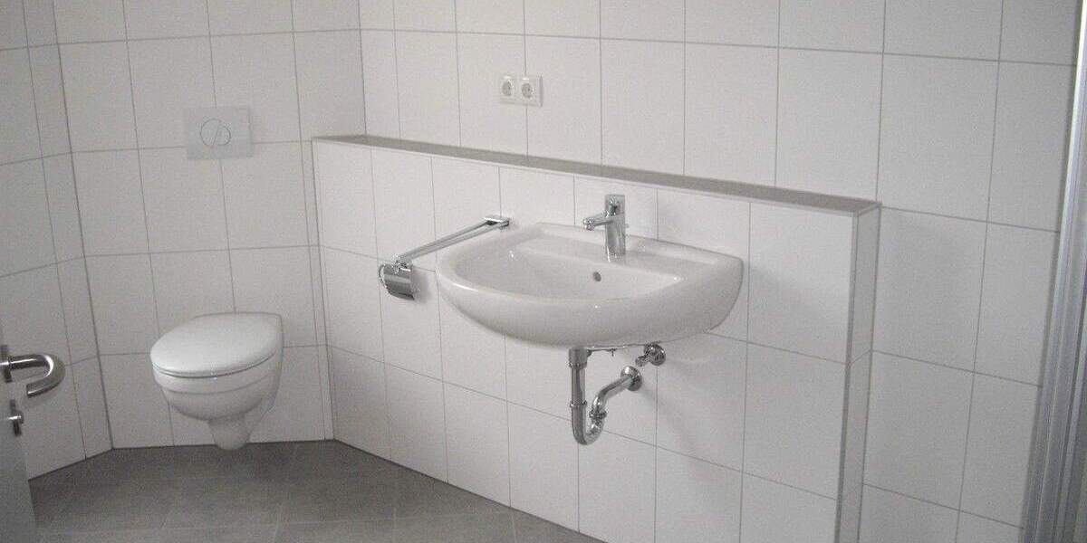 Neuwertige ExclusiveModerneHelle Maisonettwohnung 4 Zimmer im Neubaugebiet SennfeldRempertshag 4 zimmer