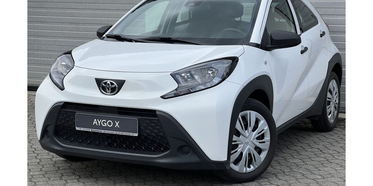 Toyota Aygo (X) 30.121 km 11.990 &euro; Moorenweis 82272