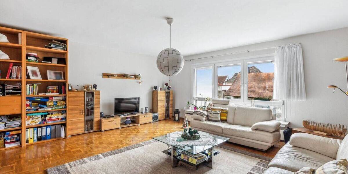 Mehrfamilienhaus, Wohnhaus Kriftel - 9 Zimmer, 253 m&sup2;, 695.000&euro; | Angebot:25996136