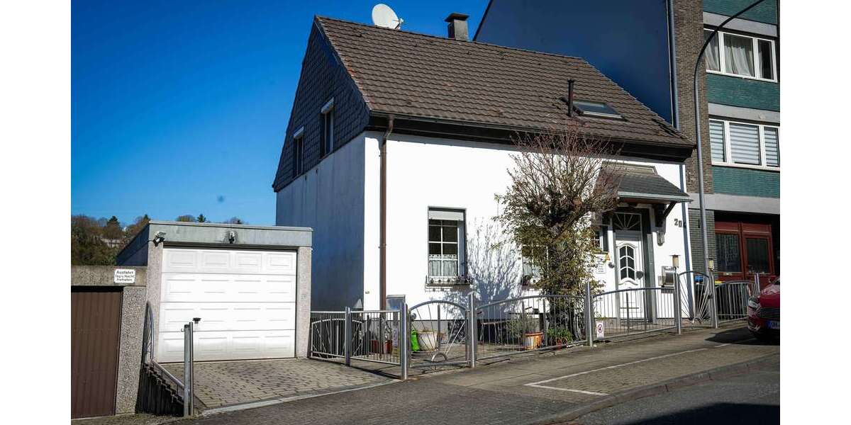 Einfamilienhaus Wuppertal Arrenberg - 6 Zimmer, 142 m&sup2;, 535.000&euro; | Angebot:26034026