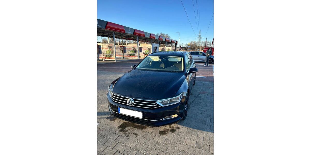 VW Passat 213.000 km 12.500 &euro; Salzatal 06198