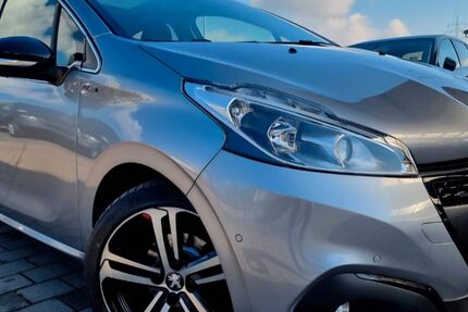 Peugeot 208 80.000 km 8.950 &euro; Brühl 50321