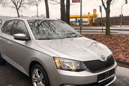 Skoda Fabia 48.000 km 9.999 &euro; Köln 51107