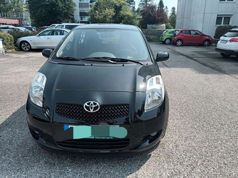 Yaris
