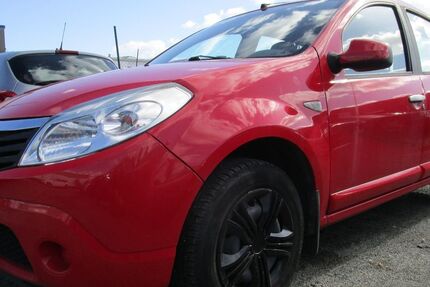 Dacia Sandero 91.565 km 3.990 &euro; Saalfeld 07318