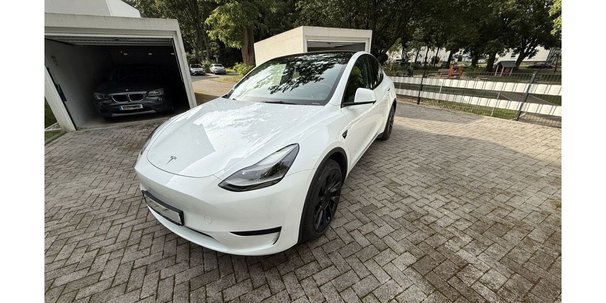 Tesla Model Y 51.400 km 33.990 &euro; Essen 45357