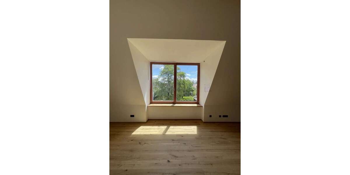 Etagenwohnung München Neuhausen-Nymphenburg - 2 Zimmer, 106 m&sup2;, 3.417&euro; | Angebot:26905587