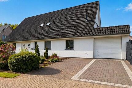Haus Brackel - 7 Zimmer, 220 m&sup2;, 599.000&euro; | Angebot:26302397