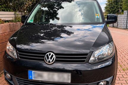 VW Caddy 144.566 km 8.300 &euro; Nideggen 52385