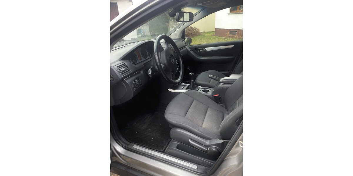 Mercedes-Benz B150 130.000 km 3.999 &euro; Graben-Neudorf 76676
