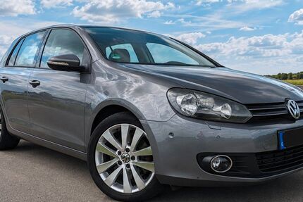 VW Golf 67.000 km 7.650 &euro; Vettweiß 52391