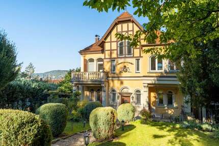 Haus zum Mieten in Stuttgart 5.800 € 203 m² 7.5 zimmer