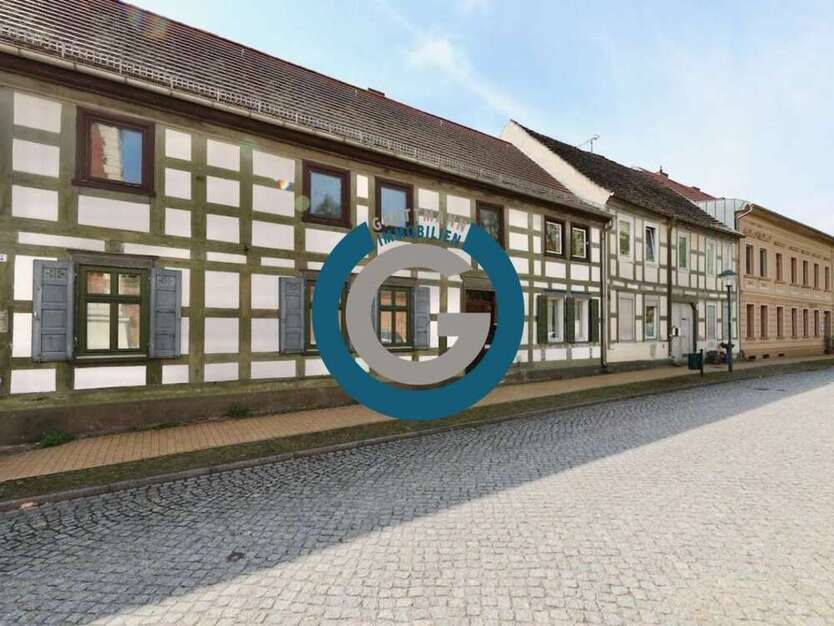 Haus zum Kaufen in Liebenwalde 650.000 € 227 m²