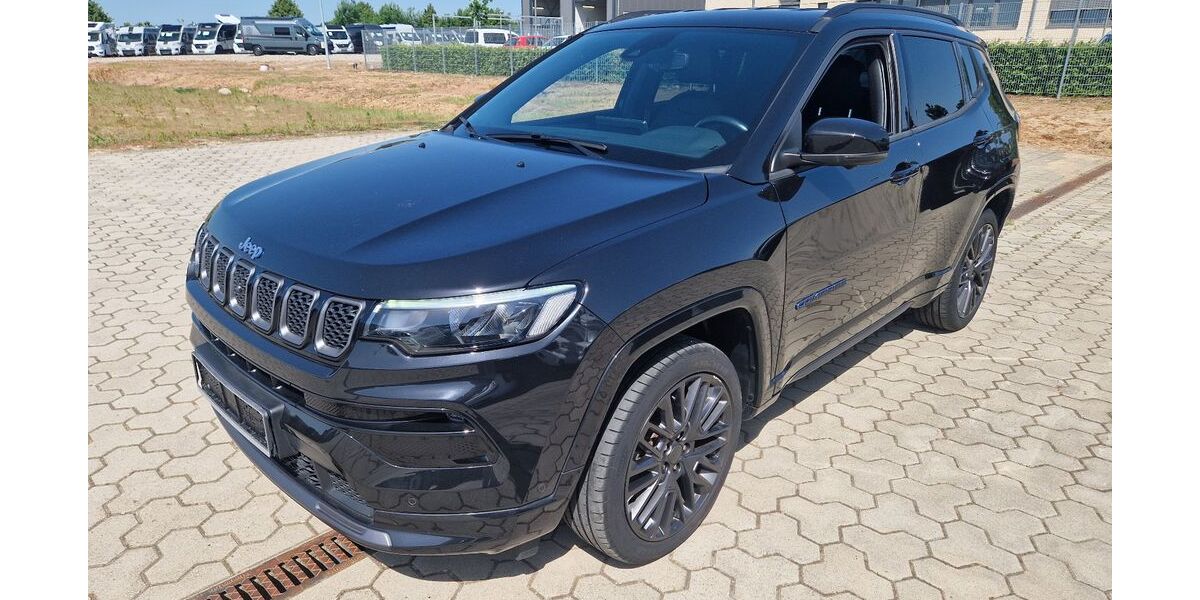 Jeep Compass 54.245 km 23.900 &euro; Ratzeburg 23909