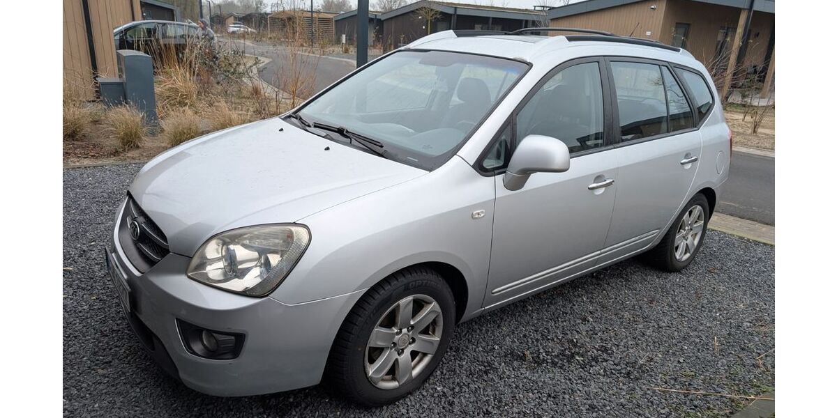 Kia Carens 185.000 km 2.850 &euro; Frankfurt am Main 60431