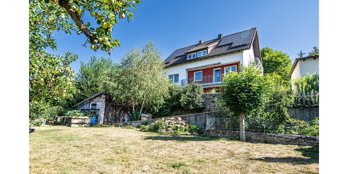 Vielseitiges Mehrfamilienhaus in Furth im Wald - Mehrfamilienhaus, Wohnhaus Furth im Wald | Angebot:27315678