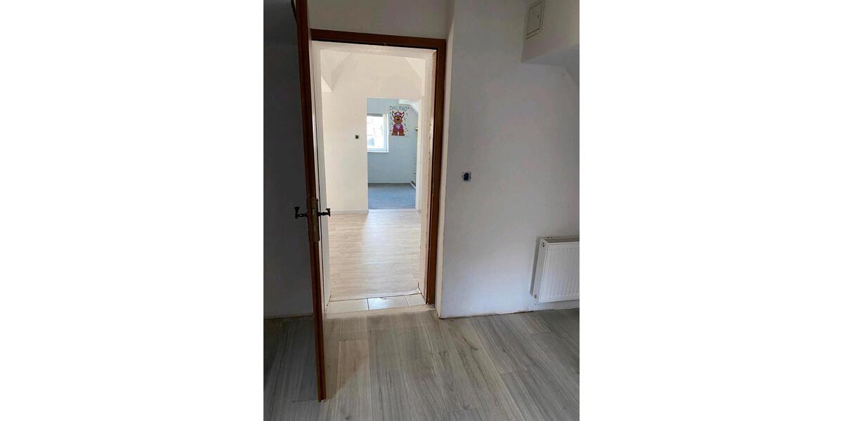 Einfamilienhaus Mendig - 8 Zimmer, 150 m&sup2;, 179.000&euro; | Angebot:24345053